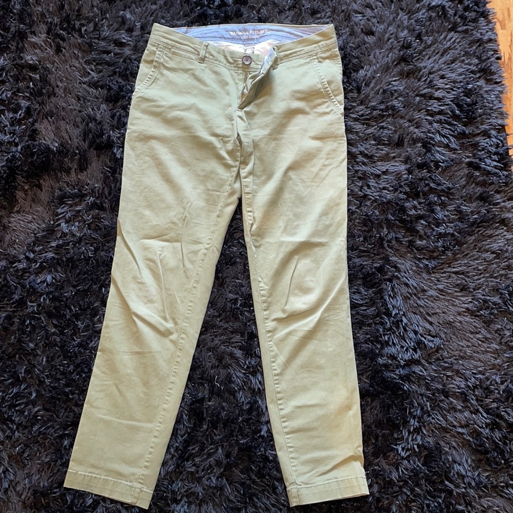 Banana republic green chino pants
